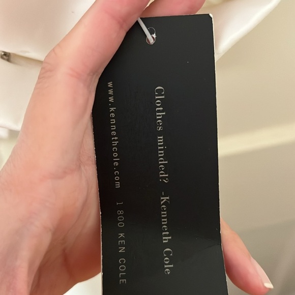 NWT Kenneth cole button down size: XL - Picture 4 of 9